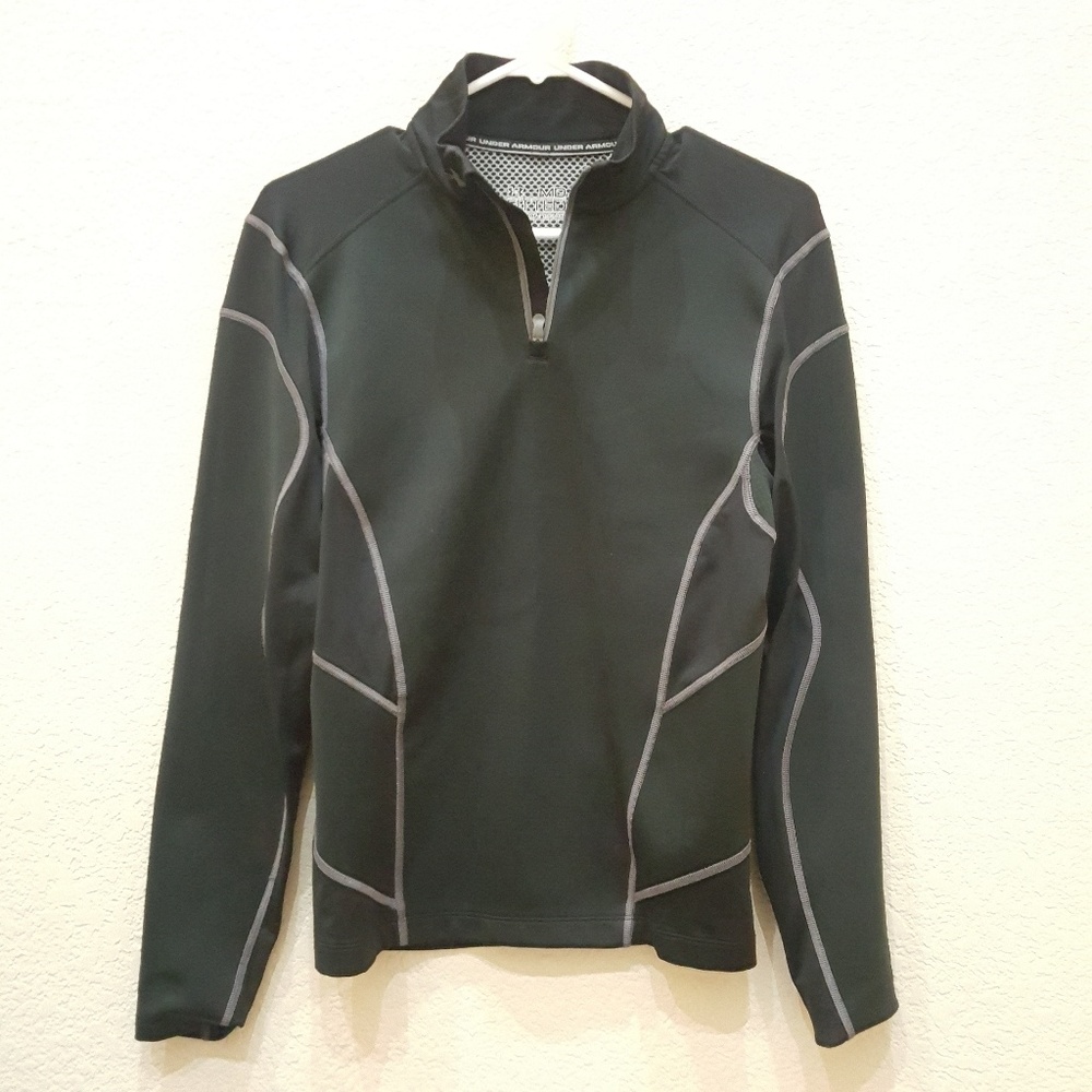 Medium Under Armour Black Fitted Cold Gear Sweater